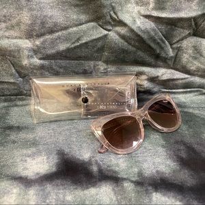 Quay Desi Perkins Glasses